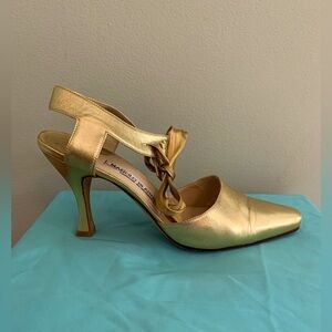 Manola Blahnik Italian Gold Women's Heels, 38